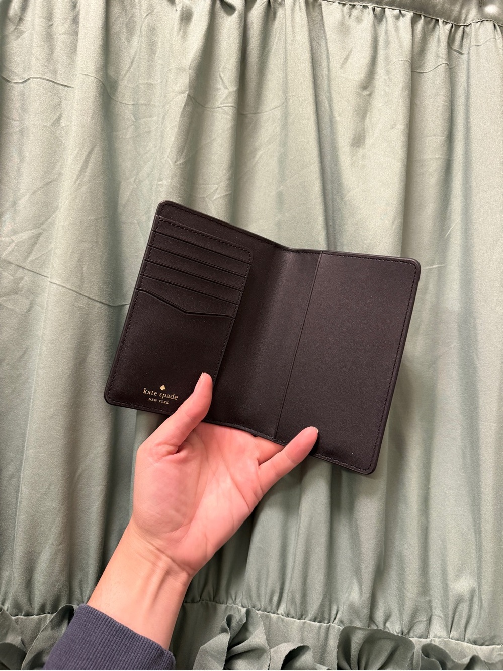 Kate Spade Passport Holder Wallet Saffiano Leather Black Gold Tone Hardware - Picture 4 of 5